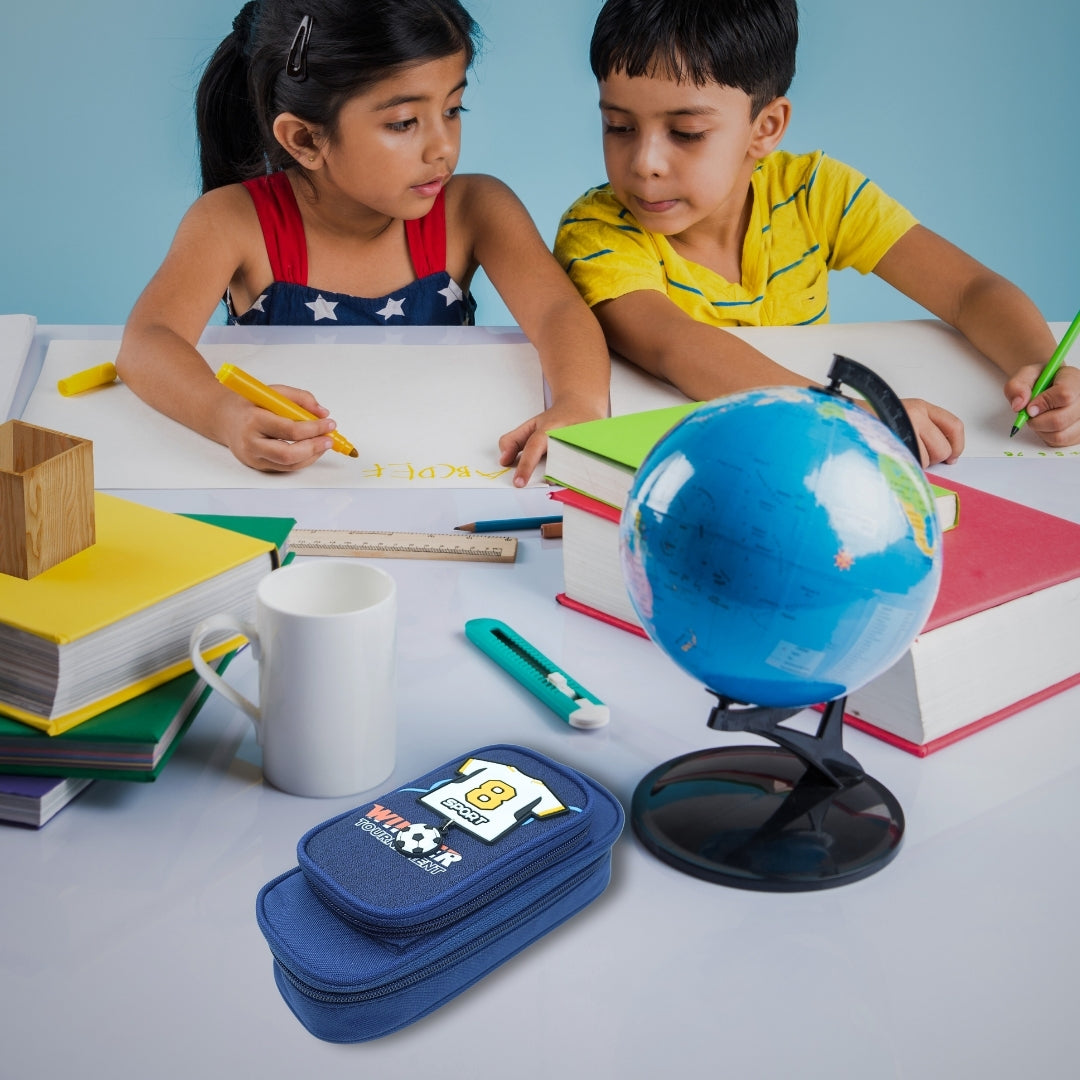 DailyNeedDeals: Versatile Sport Theme T-Shirt #8 Pencil/Utility Pouch - Blue