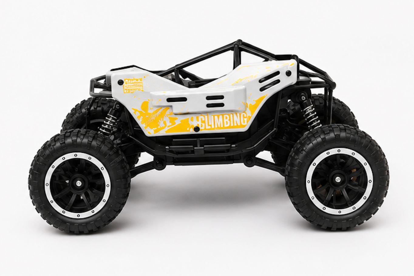 1:18 RC Rock Crawler Off-Road Car – Die-Cast Metal Remote Control Monster Truck Toy for Kids 4+