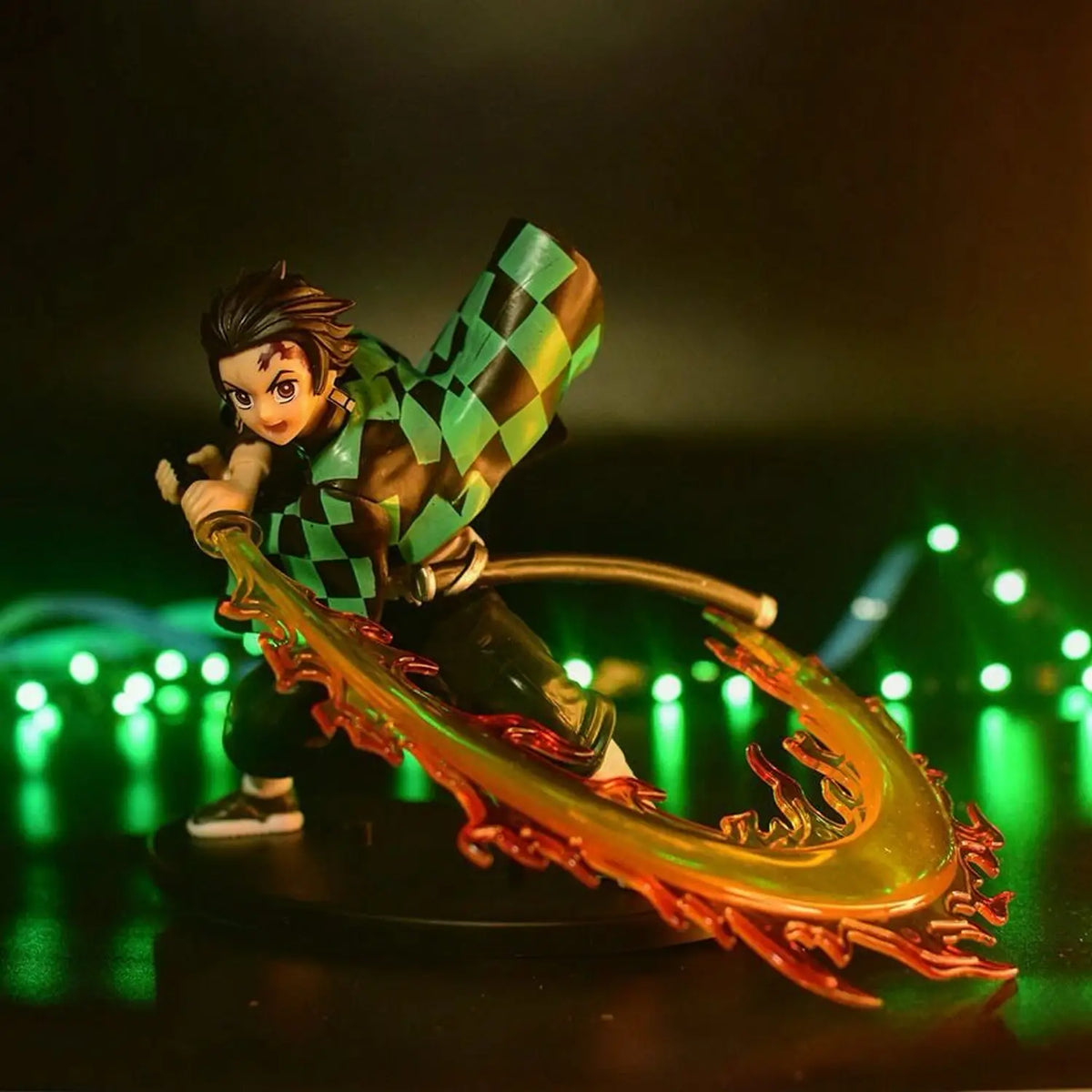 Tanjiro Kamado Flame Sword Edition (16cm)