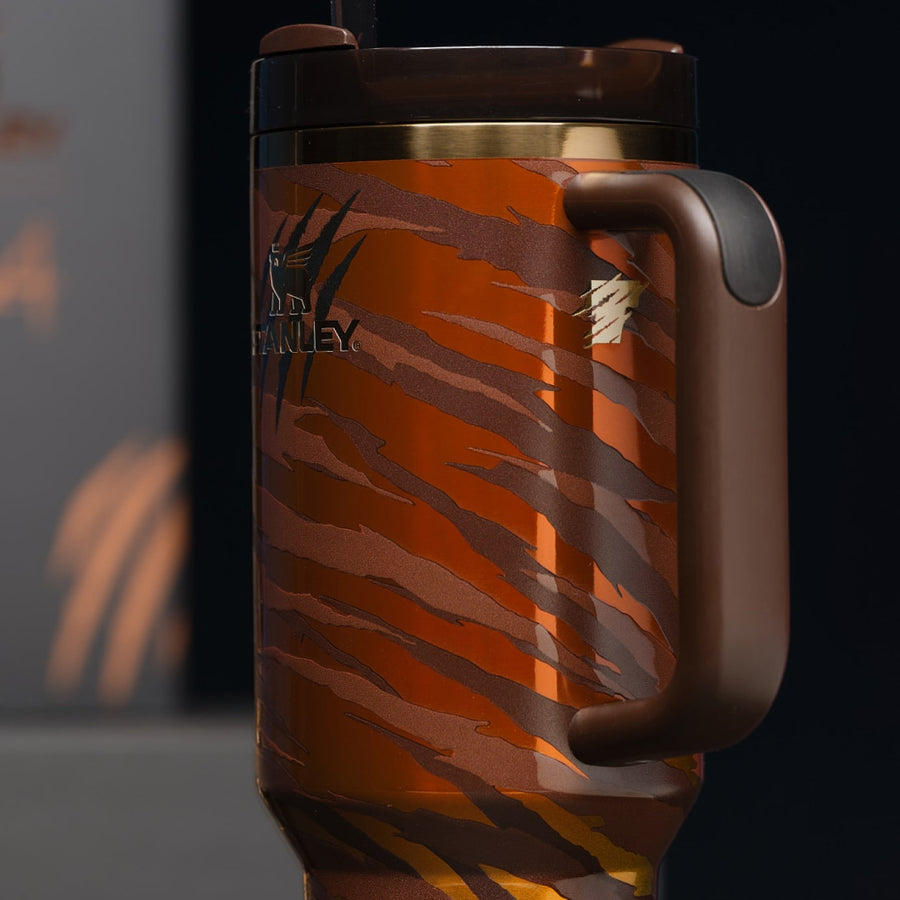 STANLEY X TYLA TIGER Flowstate Quencher Bronze 40oz Tumbler 🐅