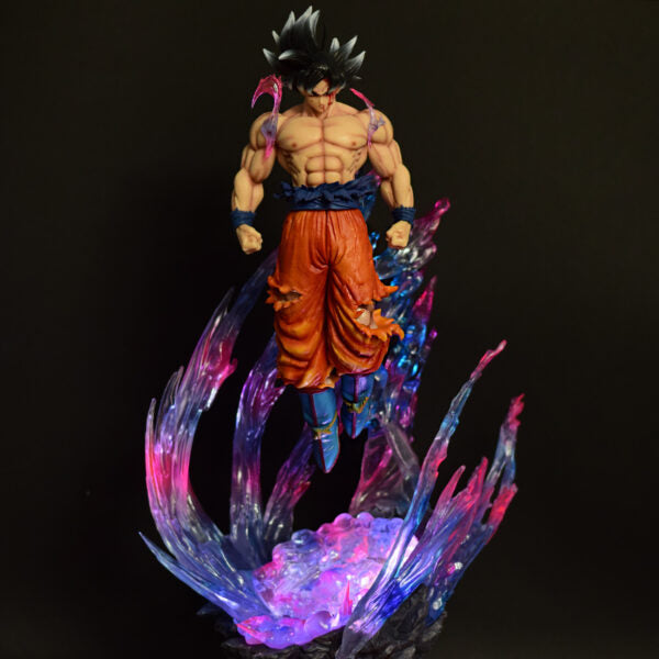 Goku Light Up Statue 25cm